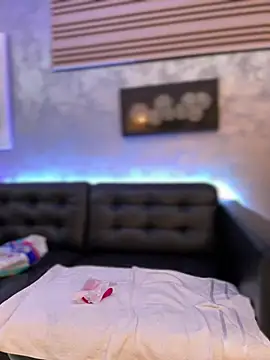 KirstieVegas online show from 01-16-25, 11:16