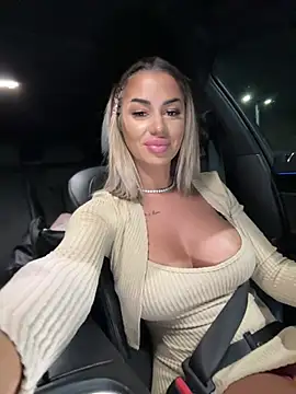 KirstieVegas online show from 03-02-25, 09:32