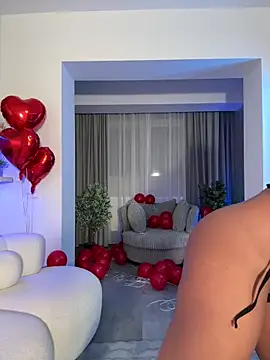 KirstieVegas online show from 02-15-26, 04:25