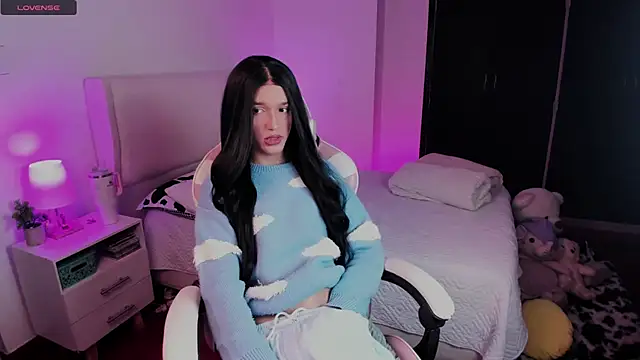 Ainhoads online show from 11-18-25, 08:52