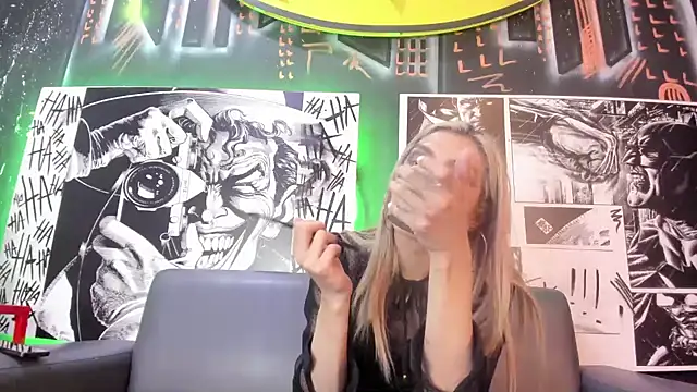 Snapshot of Victoria_Badgal_ chatting on 01-23-25, 08:13 Victoria Badgal online show from 01-23-25, 08:13