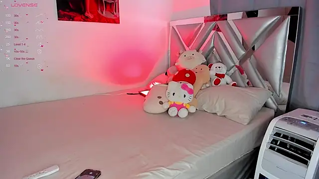 KAREN17 online show from 12-12-24, 03:59