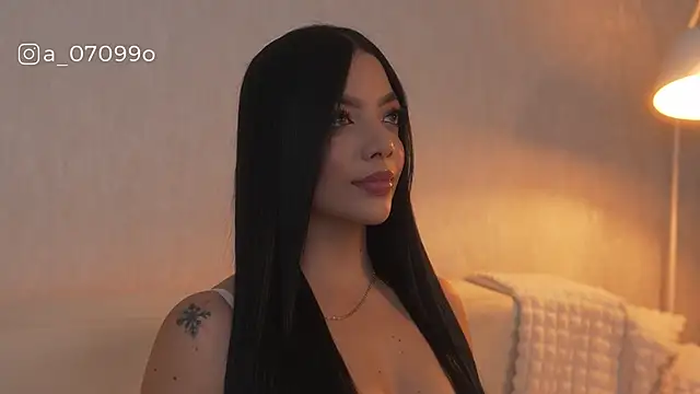 sarah hiill online show from 02-20-26, 12:07