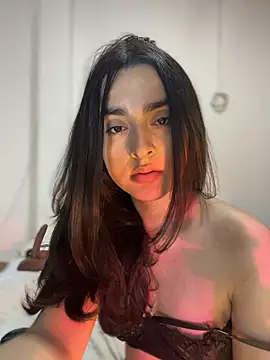 Snapshot of MiahWindsor chatting on 11-10-25, 02:32 MiahWindsor online show from 11-10-25, 02:32