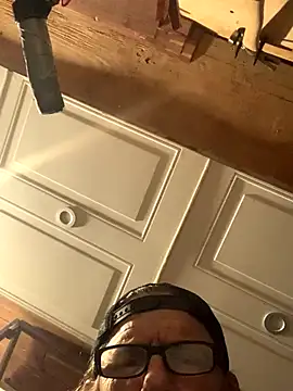 Snapshot of Likewise chatting on 10-14-25, 12:50 Likewise online show from 10-14-25, 12:50