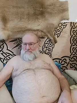 SexySantaC online show from 12-17-25, 12:33