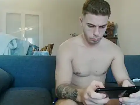 Snapshot of Elkafit28 chatting on 02-10-26, 10:30 Elkafit28 online show from 02-10-26, 10:30