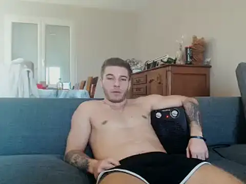 Snapshot of Elkafit28 chatting on 02-28-26, 10:27 Elkafit28 online show from 02-28-26, 10:27