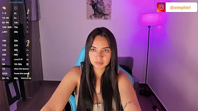 Miss Nicole online show from 03-15-26, 01:11