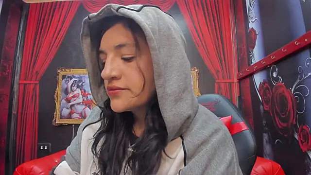 Snapshot of AmaiaDavies chatting on 12-11-24, 02:09 AmaiaDavies online show from 12-11-24, 02:09