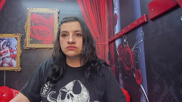 Snapshot of AmaiaDavies chatting on 12-13-24, 01:59 AmaiaDavies online show from 12-13-24, 01:59