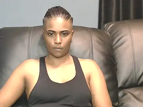 Snapshot of Dominate-stud chatting on 01-17-26, 02:27 Dominate-stud online show from 01-17-26, 02:27