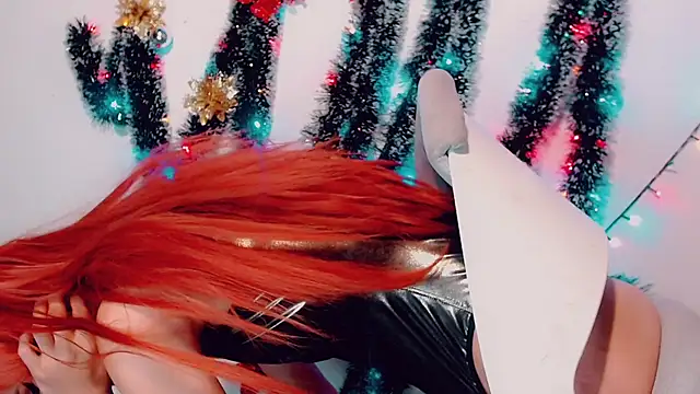 Snapshot of CharlotteBigCock chatting on 12-13-24, 08:04 CharlotteBigCock online show from 12-13-24, 08:04