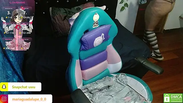 Snapshot of litlle_cat chatting on 12-04-25, 05:50 litlle cat online show from 12-04-25, 05:50