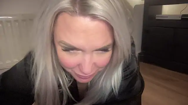 Snapshot of Bustyblondebabe32 chatting on 02-01-25, 03:52 Bustyblondebabe32 online show from 02-01-25, 03:52