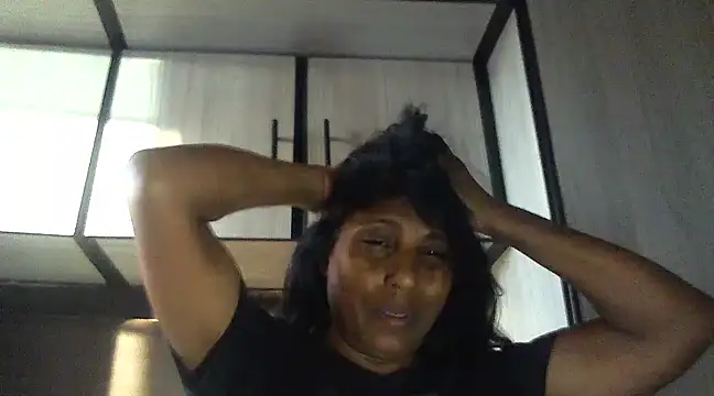 MsAttitude online show from 03-08-25, 03:56