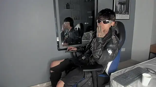 AcidMilo online show from 12-21-24, 12:49