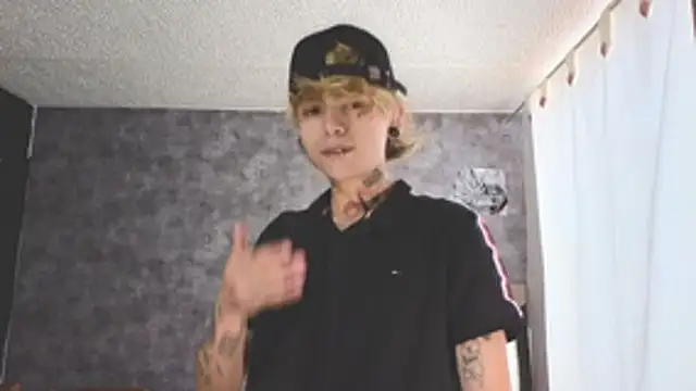 AcidMilo online show from 10-10-25, 07:13