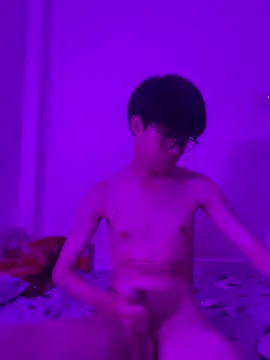 Foxxie126 online show from 04-27-26, 07:23