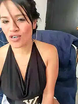 zhayra rose online show from 12-14-24, 04:20