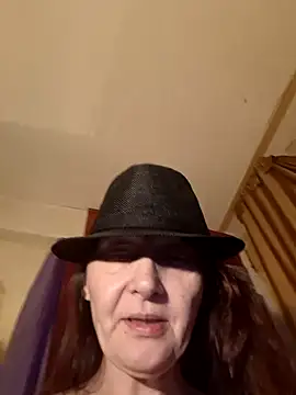 dominatrixredsonyja online show from 01-18-25, 08:19