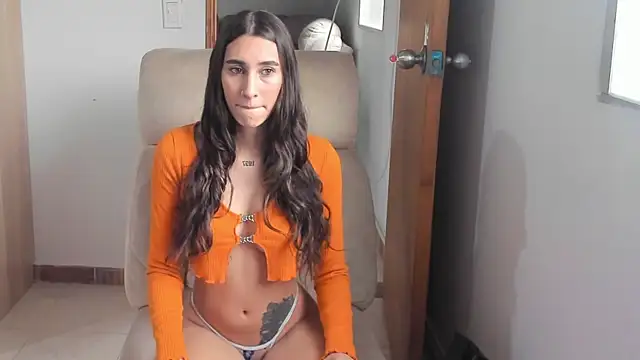 Snapshot of ZoeStewart chatting on 03-04-25, 08:38 ZoeStewart online show from 03-04-25, 08:38