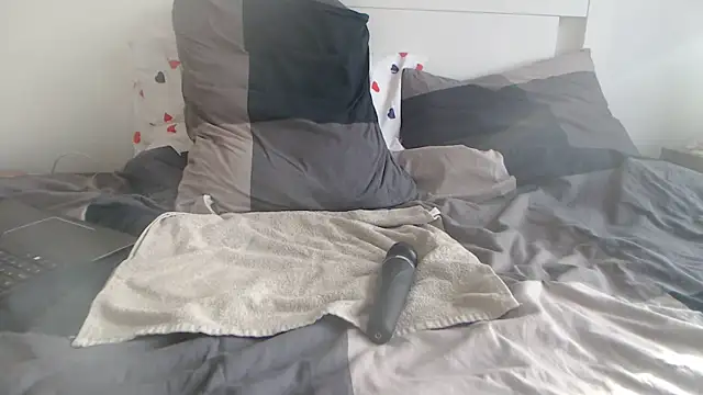 fuckable milf online show from 10-21-25, 07:09