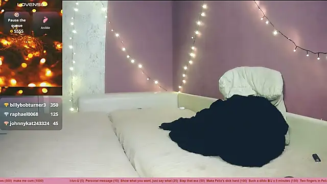 Littlepinkcat online show from 12-27-24, 01:07