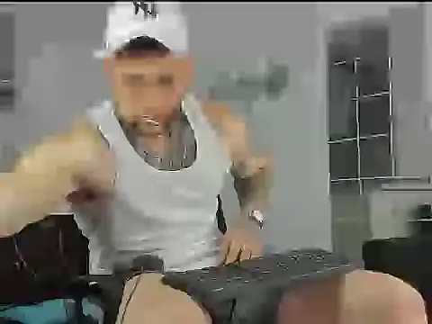 Snapshot of _jamesleandros1 chatting on 12-02-24, 09:28 jamesleandros1 online show from 12-02-24, 09:28