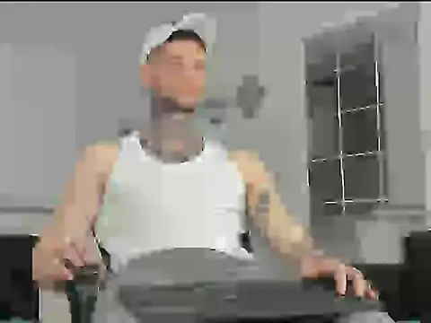 Snapshot of _jamesleandros1 chatting on 01-02-25, 09:50 jamesleandros1 online show from 01-02-25, 09:50