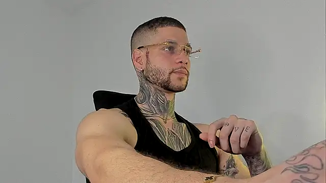 Snapshot of _jamesleandros1 chatting on 09-30-25, 11:32 jamesleandros1 online show from 09-30-25, 11:32