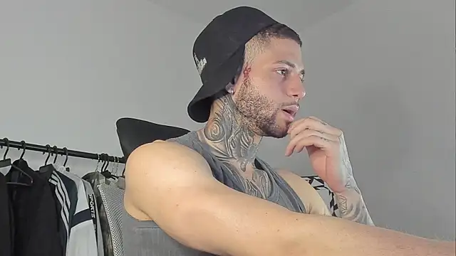 Snapshot of _jamesleandros1 chatting on 10-09-25, 11:03 jamesleandros1 online show from 10-09-25, 11:03