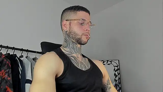 Snapshot of _jamesleandros1 chatting on 11-04-25, 09:03 jamesleandros1 online show from 11-04-25, 09:03