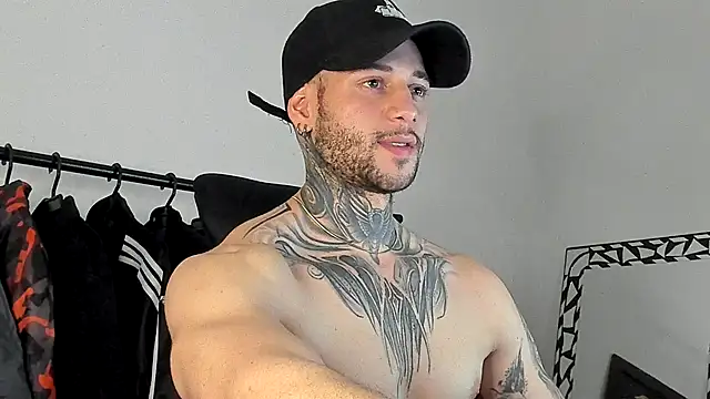 Snapshot of _jamesleandros1 chatting on 12-04-25, 04:22 jamesleandros1 online show from 12-04-25, 04:22