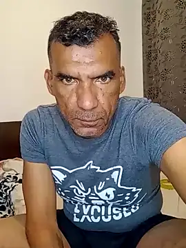 Snapshot of Daddy1972 chatting on 12-30-24, 09:50 Daddy1972 online show from 12-30-24, 09:50