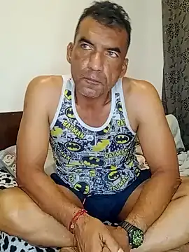 Snapshot of Daddy1972 chatting on 01-11-25, 04:14 Daddy1972 online show from 01-11-25, 04:14