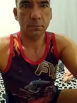 Snapshot of Daddy1972 chatting on 02-16-25, 01:38 Daddy1972 online show from 02-16-25, 01:38