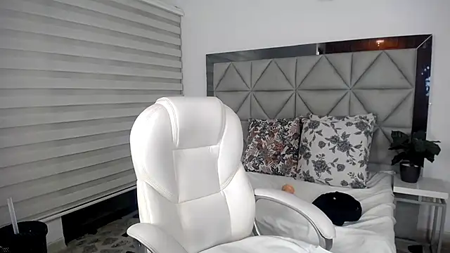 nana levy online show from 01-17-25, 09:39