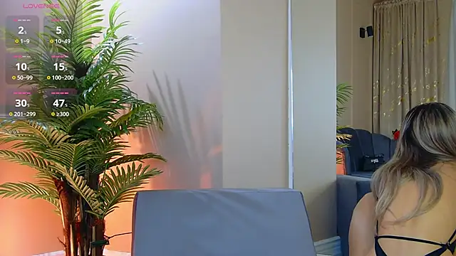 Avril Cyrus online show from 09-16-25, 07:09