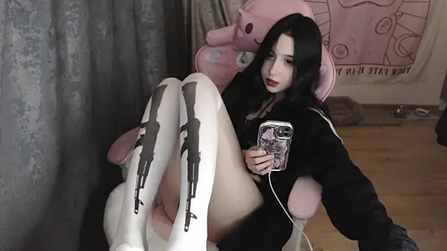 Holy420lolii online show from 01-22-25, 06:41