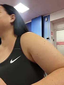 GeorgiaLerox online show from 10-26-25, 12:33