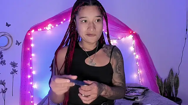 Eva Lee  online show from 01-28-25, 06:49