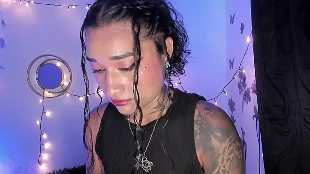 Eva Lee  online show from 03-12-25, 07:46