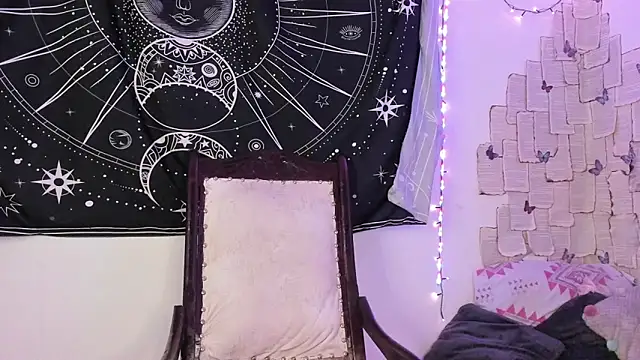 Eva Lee  online show from 09-09-25, 06:24