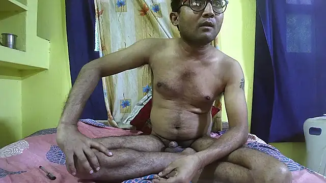 Snapshot of Cute_boy2000 chatting on 01-15-25, 10:06 Cute boy2000 online show from 01-15-25, 10:06