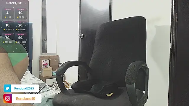 Snapshot of danielconor_26 chatting on 10-04-25, 11:14 danielconor 26 online show from 10-04-25, 11:14