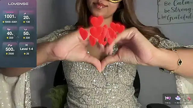 Snapshot of Queen_Sakhi chatting on 02-09-25, 03:45 Queen Sakhi online show from 02-09-25, 03:45