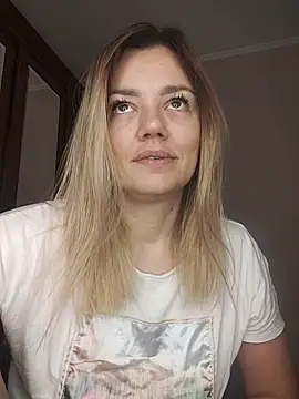 KrissSexi online show from 11-15-25, 06:11