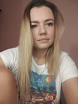 KrissSexi online show from 11-20-25, 06:13