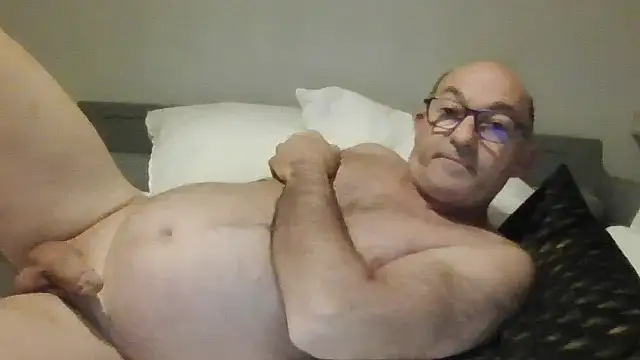 chrichri38xh online show from 02-13-25, 10:22